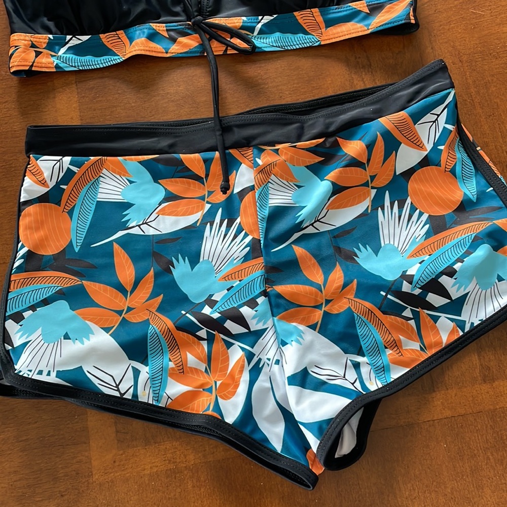 Women’s swimsuit two piece - Picture 2 of 6